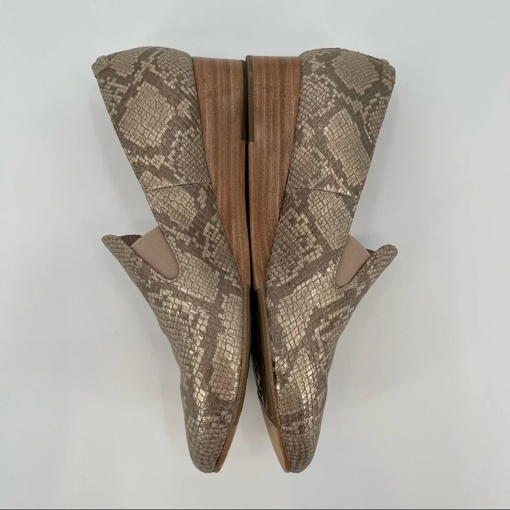 Taryn Rose Claudia Snake Wedge Slip-Ons in‎ Soft Gold Size 8.5 Metallic Neutrals